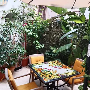 Casa Sicana , Palermo Italy